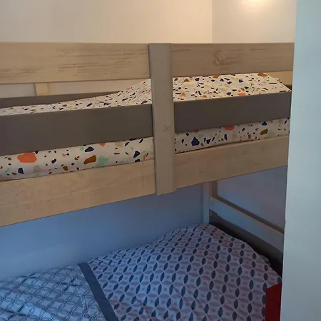 Lumineux Avec Piscine, Proche Et
