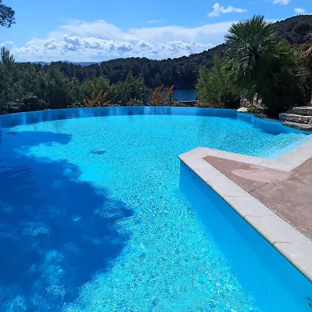 Lejlighed Lumineux Avec Piscine, Proche Et