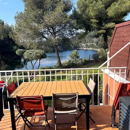 Familial Avec Piscine, Proche Et Saint-Raphaël