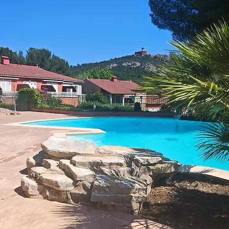 Lejlighed Lumineux Avec Piscine, Proche Et *