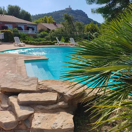 Lumineux Avec Piscine, Proche Et Appartement Saint-Raphaël